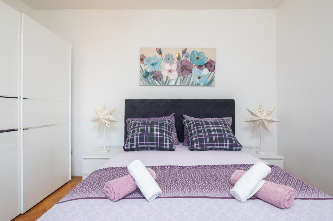 Sky Way Apartments Dugi Rat Ngoại thất bức ảnh