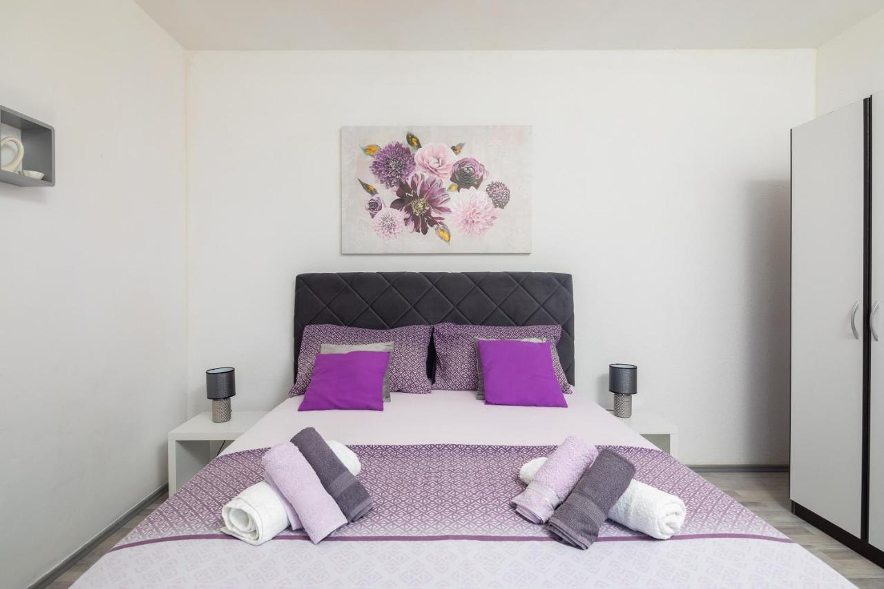 Sky Way Apartments Dugi Rat Ngoại thất bức ảnh