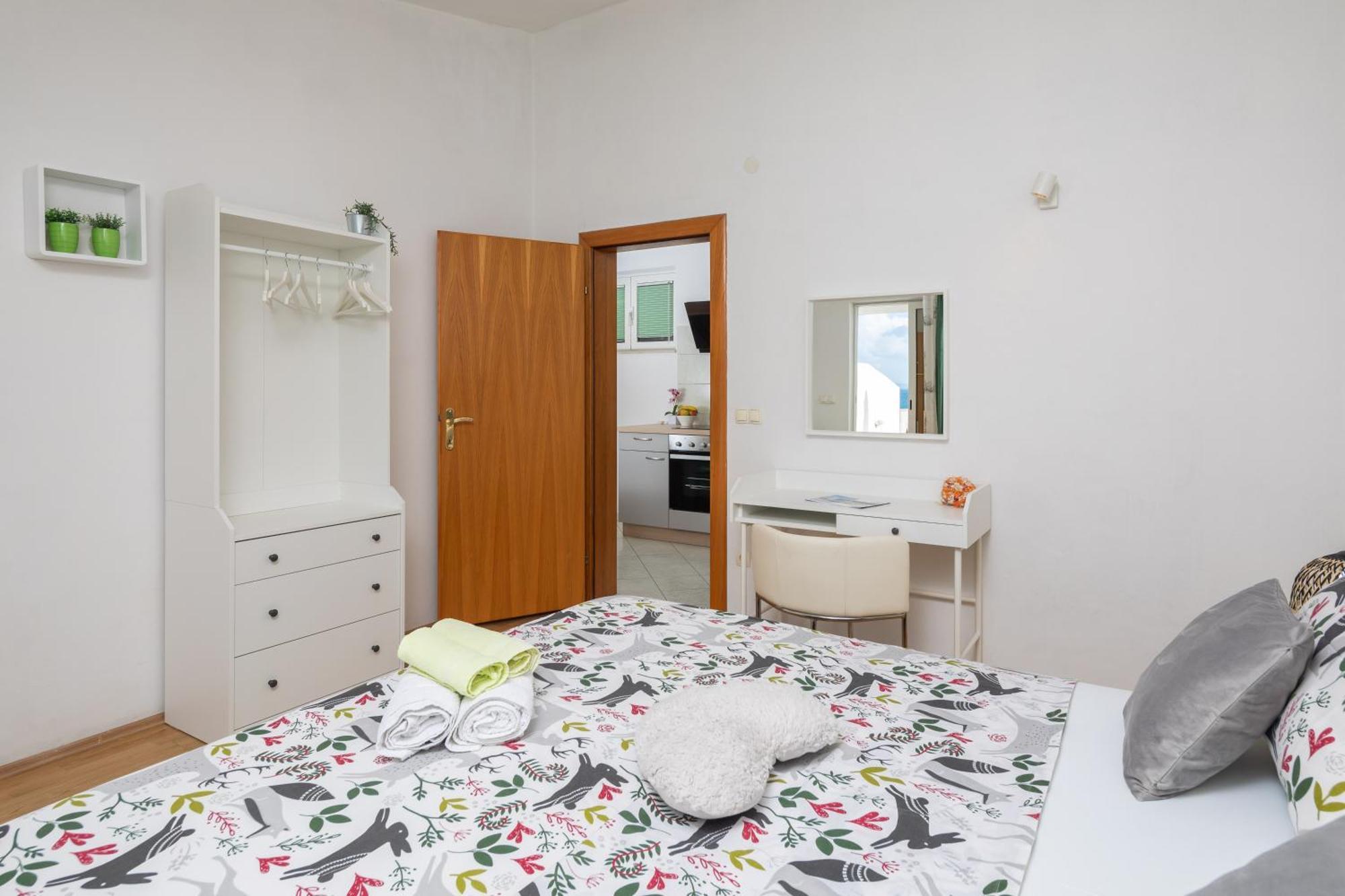 Sky Way Apartments Dugi Rat Ngoại thất bức ảnh