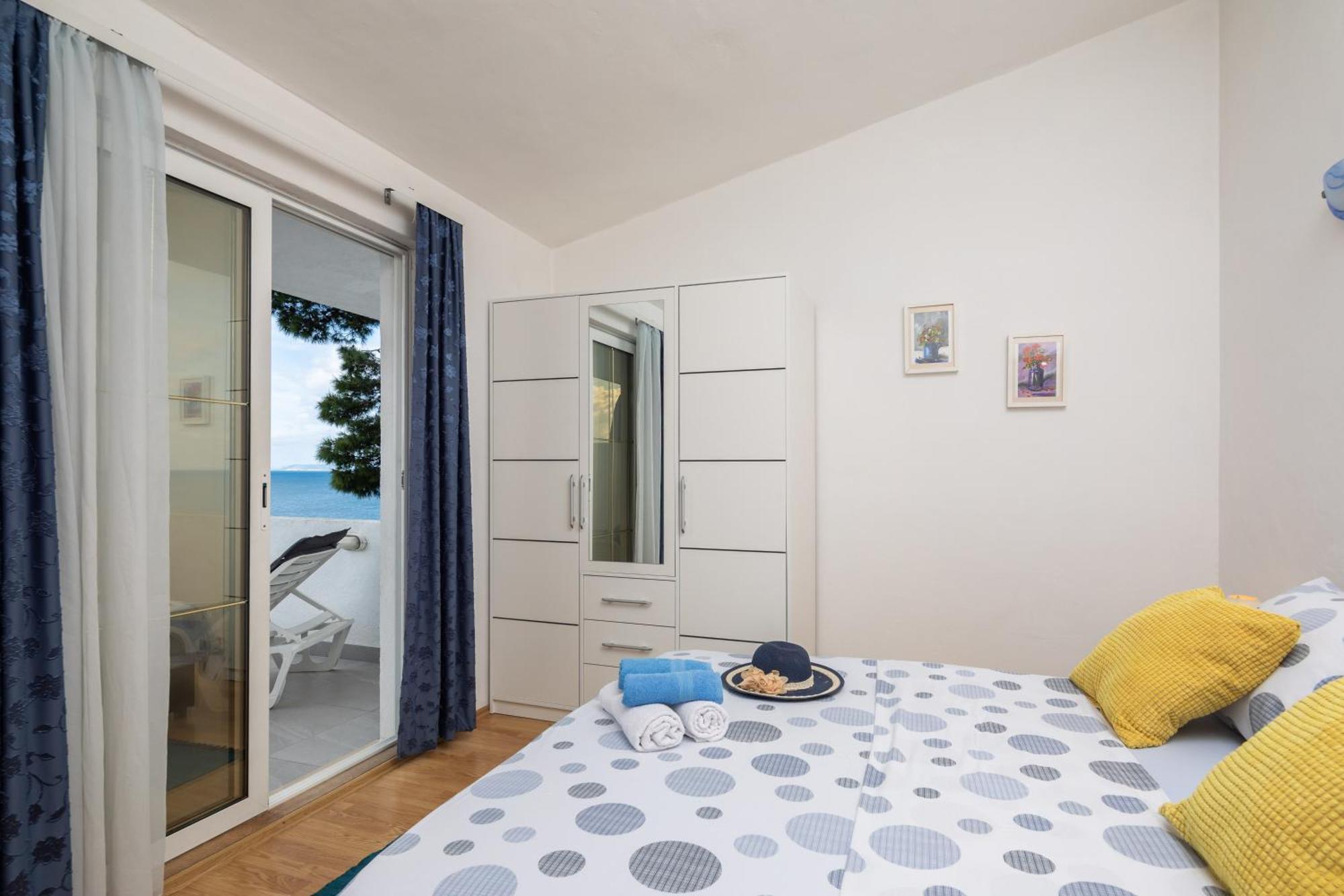 Sky Way Apartments Dugi Rat Ngoại thất bức ảnh