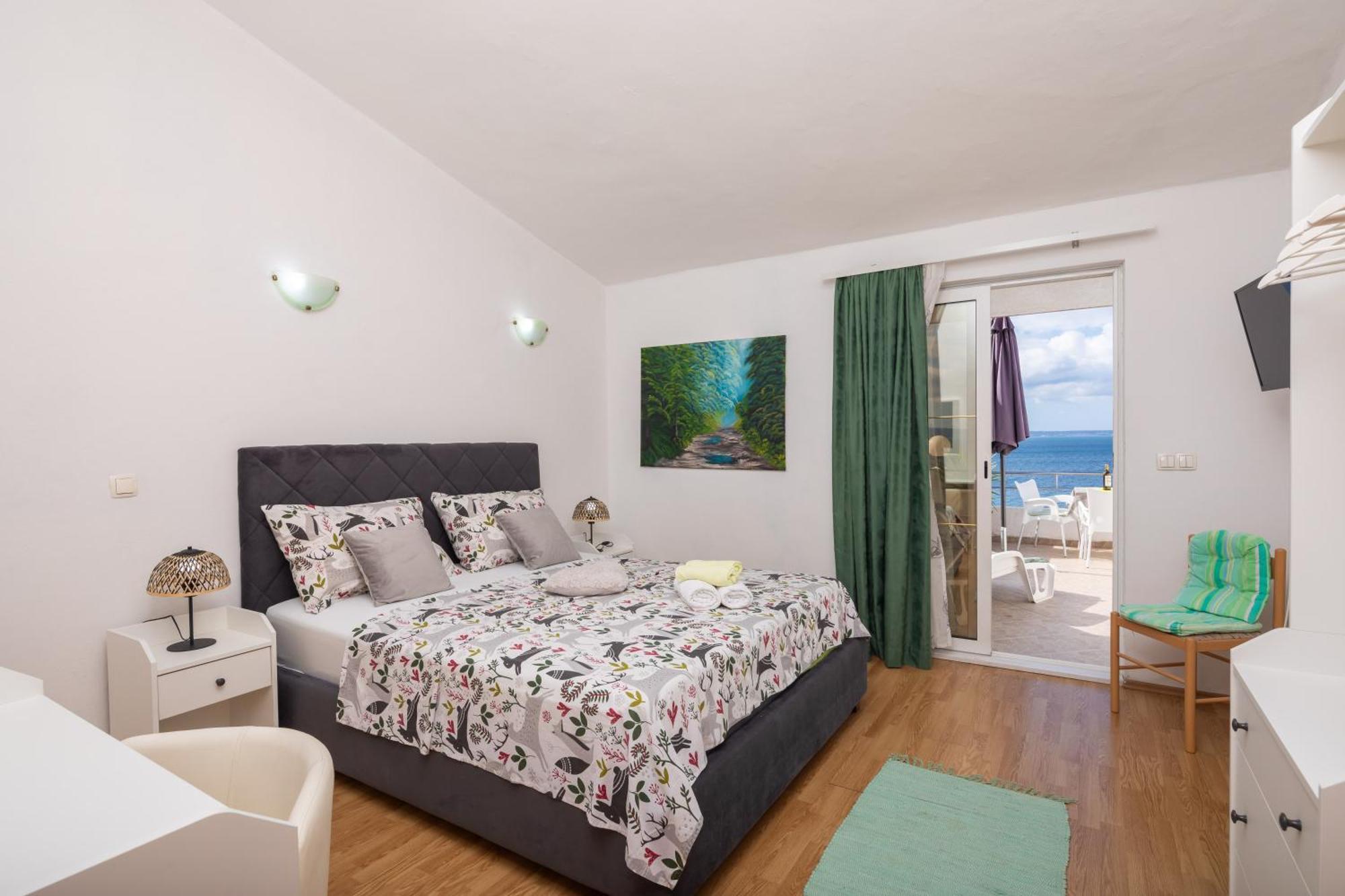 Sky Way Apartments Dugi Rat Ngoại thất bức ảnh
